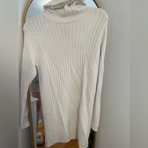 Abercrombie & Fitch white turtleneck dress